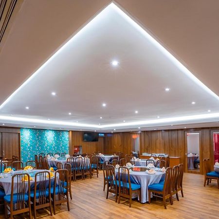 Crystal Crown Hotel פטלין ג'איה מראה חיצוני תמונה