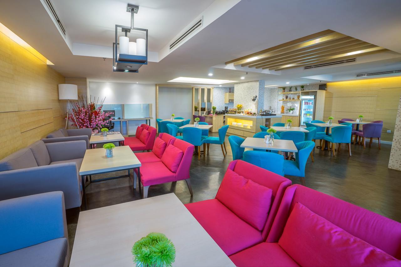 Crystal Crown Hotel פטלין ג'איה מראה חיצוני תמונה
