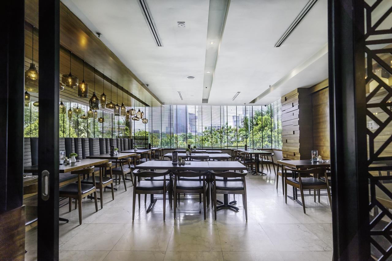 Crystal Crown Hotel פטלין ג'איה מראה חיצוני תמונה
