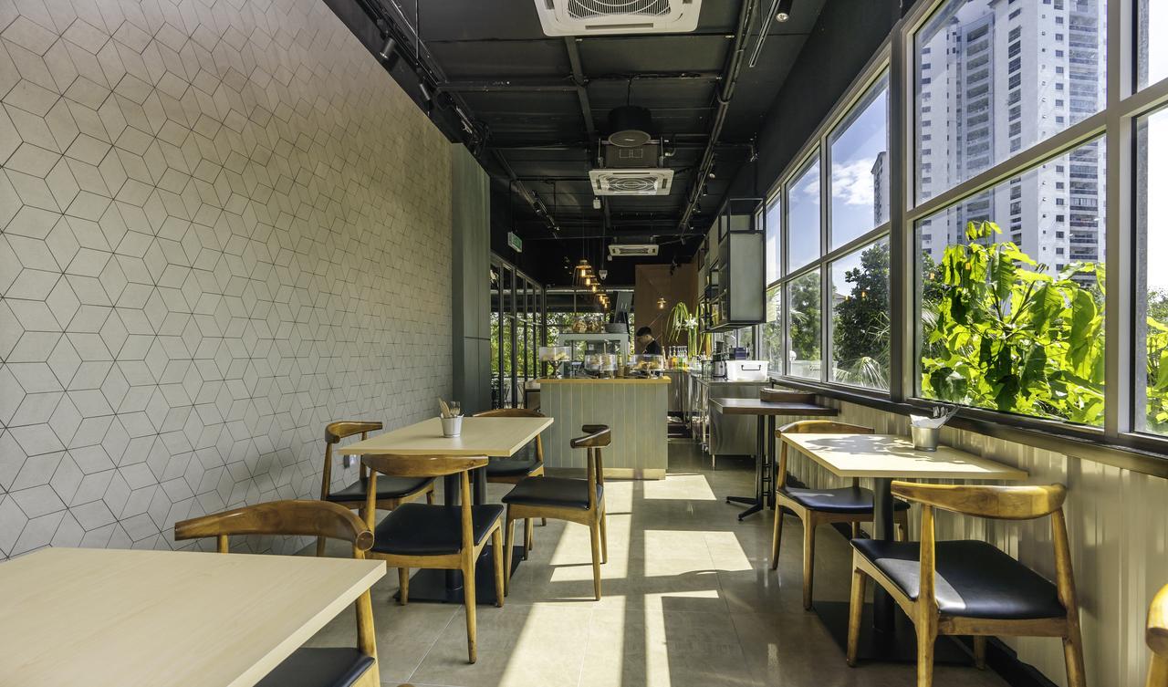 Crystal Crown Hotel פטלין ג'איה מראה חיצוני תמונה